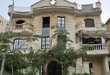 شقق للبيع - 4 غرف - بالدور 2
