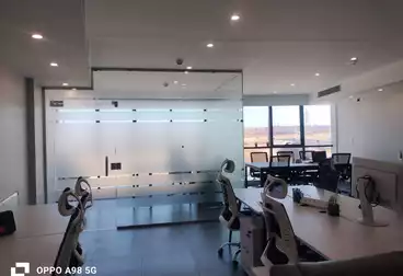 Administrative For rent - 5 rooms - floor 6