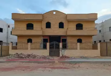 Apartments For sale - 3 rooms - floor 1