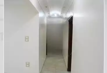 شقق للبيع - 4 غرف - بالدور 1