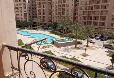 Apartments For sale - 3 rooms - floor 2