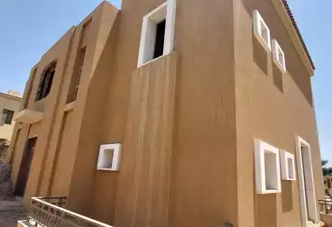 عقارات للبيع - 6 غرف
