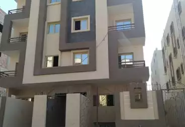 شقق للبيع - 3 غرف - بالدور 1