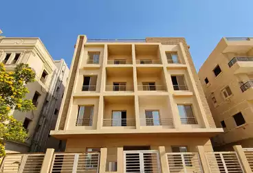 Apartments For sale - 3 rooms - floor 1