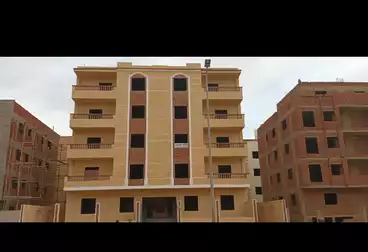 Apartments For sale - 3 rooms - floor 1