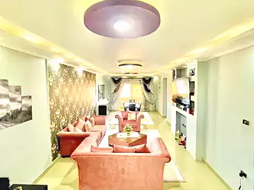 شقق للبيع - 3 غرف - بالدور 5