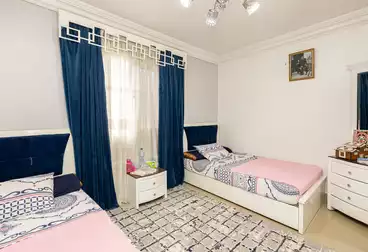 عقارات للبيع - 2 غرف - بالدور 7