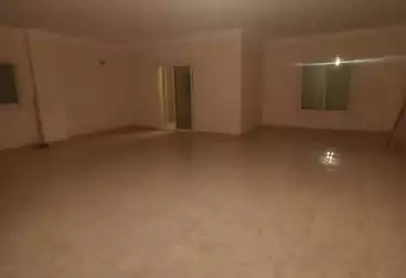 شقق للإيجار - 3 غرف - بالدور 0