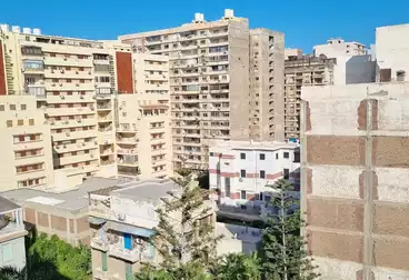 Apartments For sale - 3 rooms - floor 8