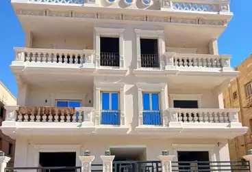 Apartments For sale - 3 rooms - floor 1