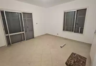 Apartments For sale - 2 rooms - floor 1