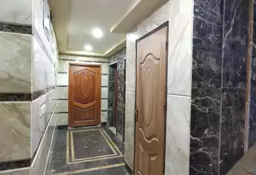 Apartments For sale - 4 rooms - floor 3