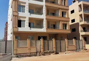 Apartments For sale - 3 rooms - floor 1