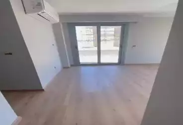 Apartments For rent - 3 rooms - floor 5