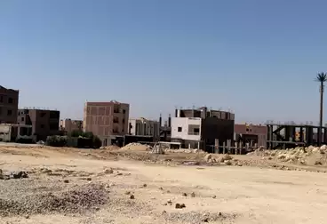 أراضي للبيع