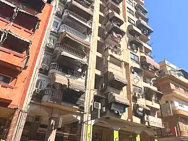 شقق للبيع - 3 غرف - بالدور 1