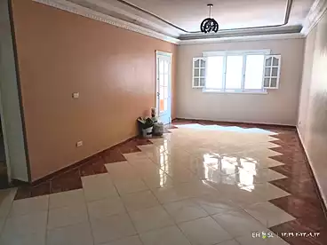 Apartments For sale - 3 rooms - floor 8