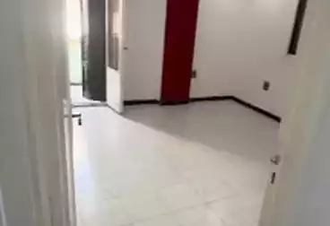 Apartments For sale - 3 rooms - floor 4