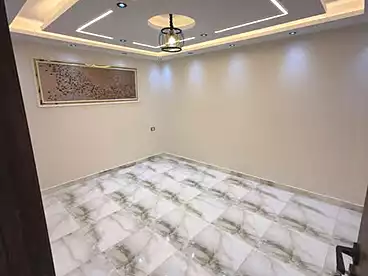 شقق للبيع - 3 غرف - بالدور 8