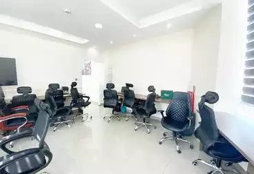 Administrative For rent - 4 rooms - floor 6