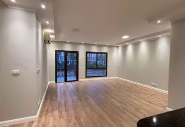Apartments For sale - 3 rooms - floor 1