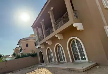 Separate Villa For sale - 6 rooms