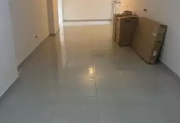 شقق للبيع - 3 غرف - بالدور 1