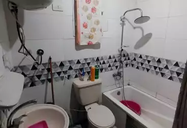 روف للبيع - 2 غرف - بالدور 13