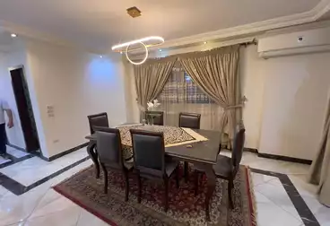 Apartments For rent - 3 rooms - floor 8