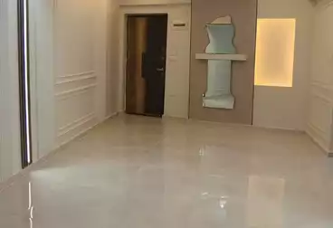 Apartments For sale - 3 rooms - floor 1