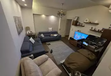 Furnished Apartment For sale - 3 rooms - floor 6