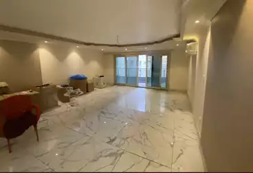 Apartments For sale - 4 rooms - floor 5