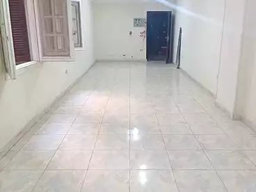 عقارات للبيع - 3 غرف - بالدور 4