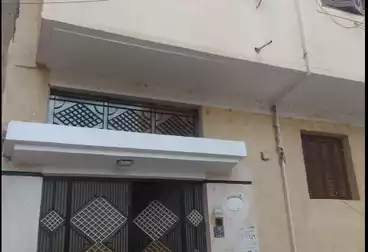 Building For sale - 3 rooms