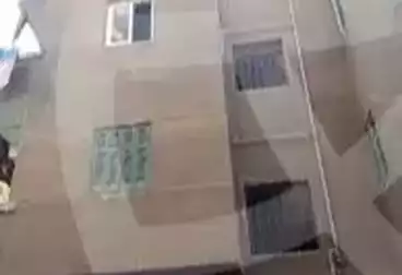 Building For sale - 4 rooms