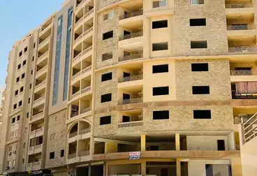 شقق للبيع - 3 غرف - بالدور 8