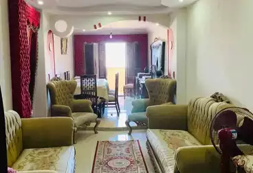 شقق للبيع - 3 غرف - بالدور 8