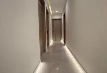 Apartments For sale - 3 rooms - floor 4