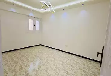 Apartments For sale - 3 rooms - floor 1