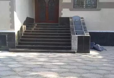 عقارات للإيجار - 8 غرف