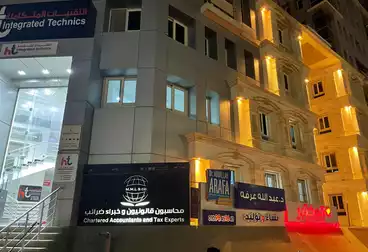 إداري للإيجار - 3 غرف - بالدور 2