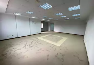 إداري للإيجار - 5 غرف - بالدور 8