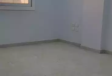 Administrative For rent - 4 rooms - floor 2