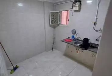 شقق للبيع - 2 غرف - بالدور 8