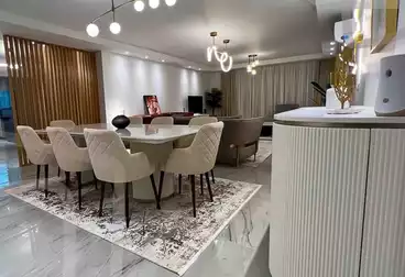 Apartments For sale - 4 rooms - floor 7