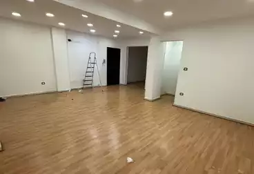 شقق للإيجار - 4 غرف - بالدور 0