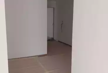 Apartments For sale - 3 rooms - floor 1