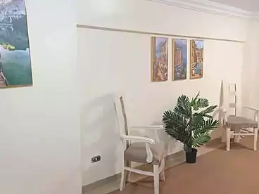 مقر إداري للإيجار - 3 غرف - بالدور 0