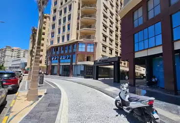 Apartments For sale - 3 rooms - floor 4