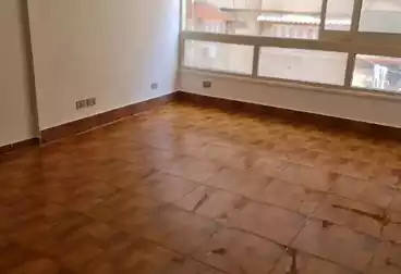 عقارات للبيع - 3 غرف - بالدور 7